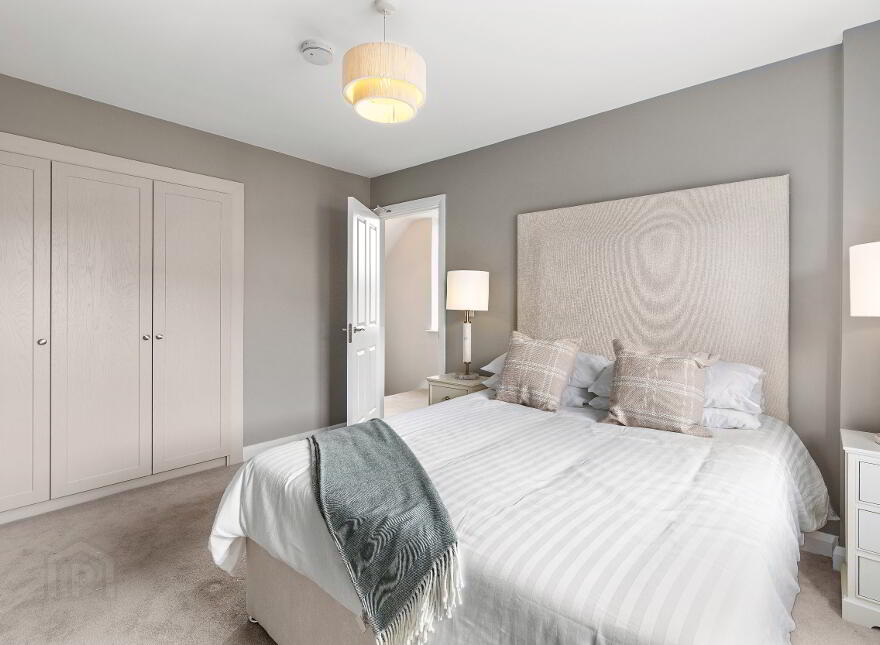 3 Bedroom Terrace, Beaufort, Boyne Village, Navan, C15h6kw