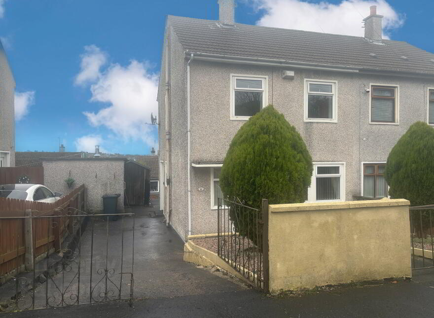 127 Moat Road, Ballymena, BT42 4AA photo