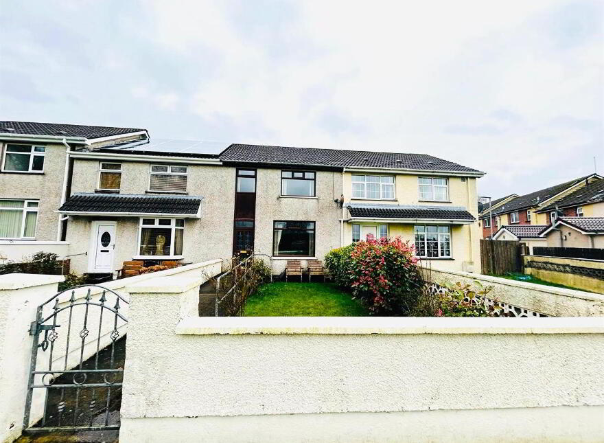 126 Carnhill, Derry, BT48 8BG photo