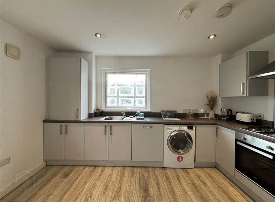 Apt 1 The Sandford, 37 Bridge End, Belfast, BT5 4AW