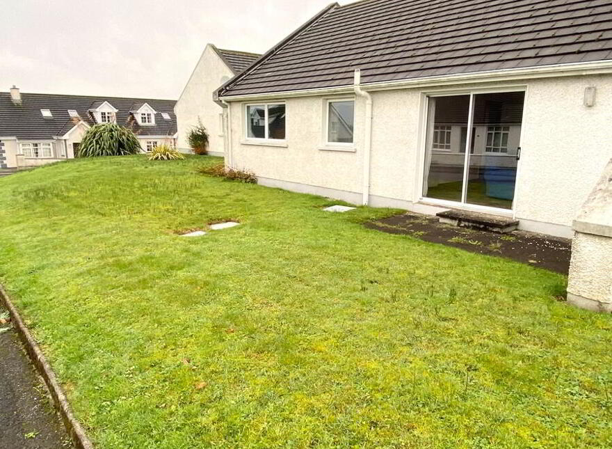 2 Glebe Court, Glebe Crest, Donegal Town, F94Y8X3