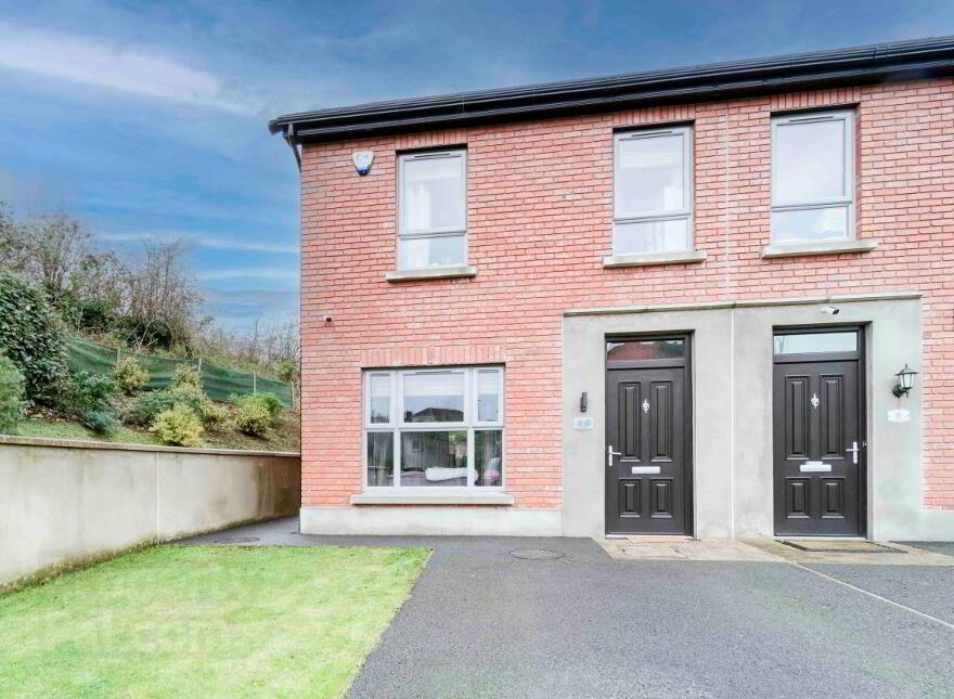 7 Postmasters Walk, Lisburn, BT27 5WS photo