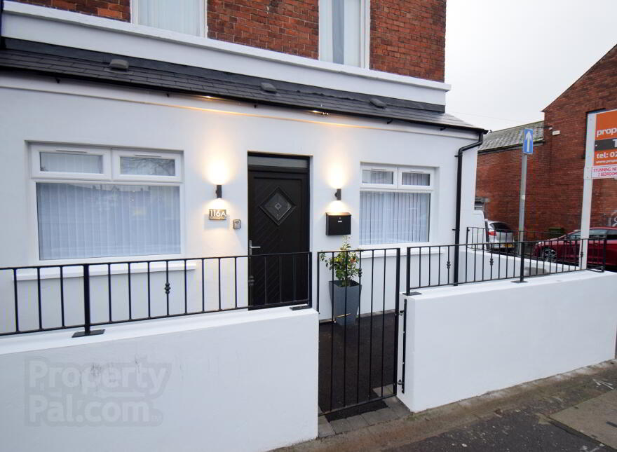 116 Castlereagh Road, Belfast, BT5 5FR photo