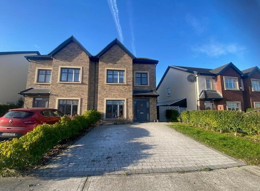 10 The Avenue, Broadmeadow Vale, Ratoath, A85X016 photo