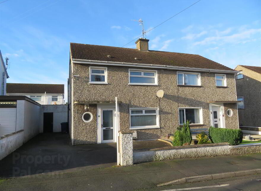 11 Glenview Drive, Lurgan, BT66 7ES photo