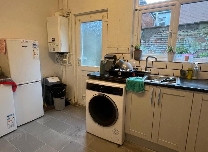 36 Benburb Street, Belfast, BT12 6JG