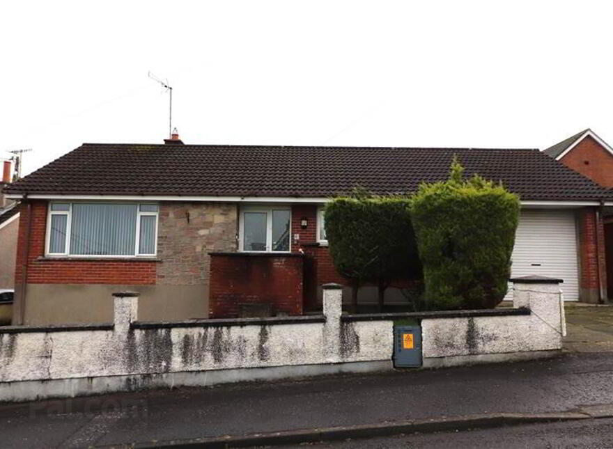 6 Glennor Crescent East, Thorndale Road South, Carryduff, Belfast, BT8 8JE photo