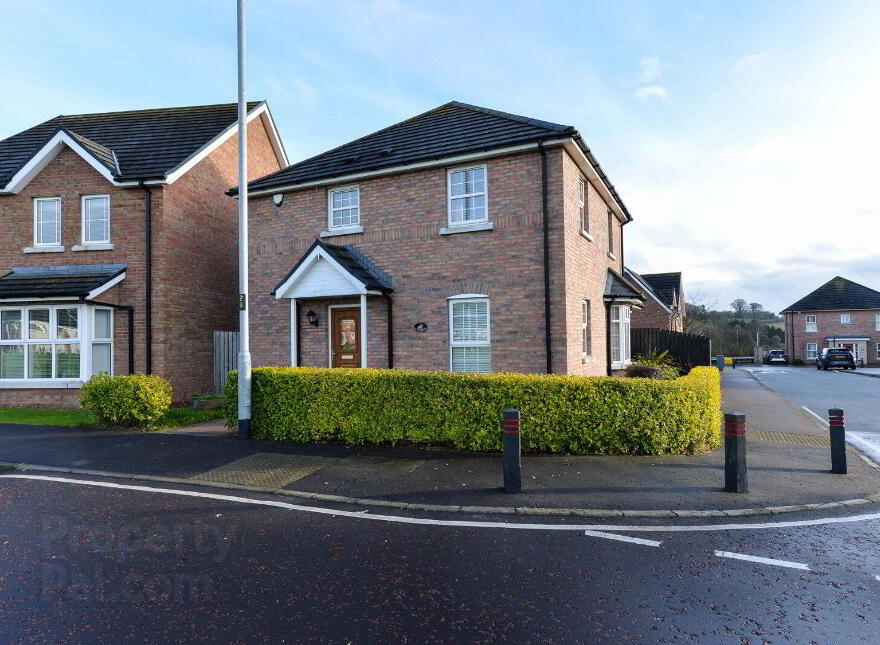 52 Millreagh, Dundonald, Belfast, BT16 1TJ photo