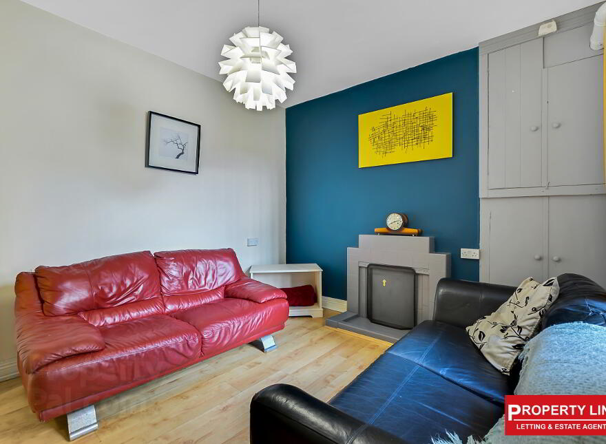 STUDENT ACCOMMODATION, 37 Argyle Street, Derry/Londonderry, BT48 7JJ photo