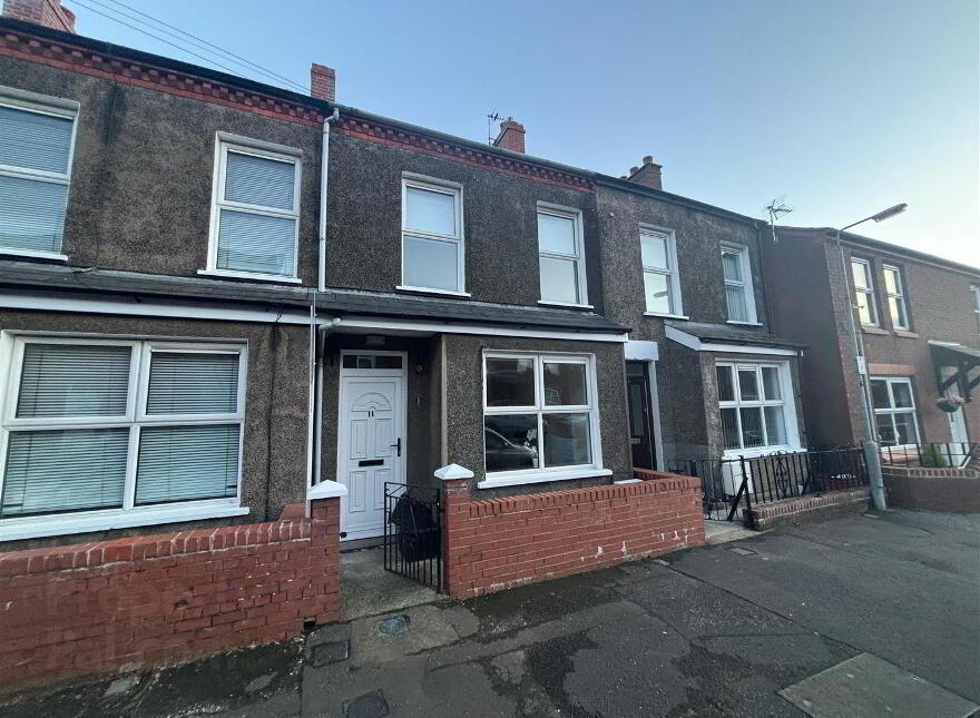 11 Glenbank Place, Belfast, BT14 8AN photo