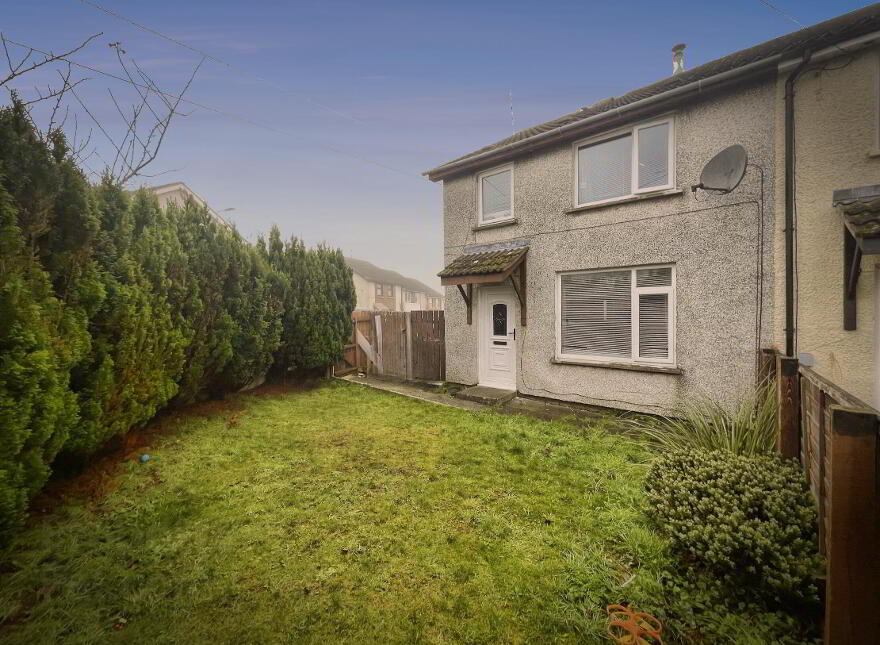 165 Avonmore Park, Lisburn, BT28 1NE photo