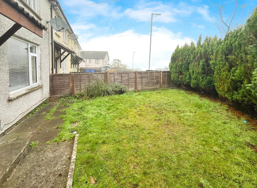 165 Avonmore Park, Lisburn, BT28 1NE photo