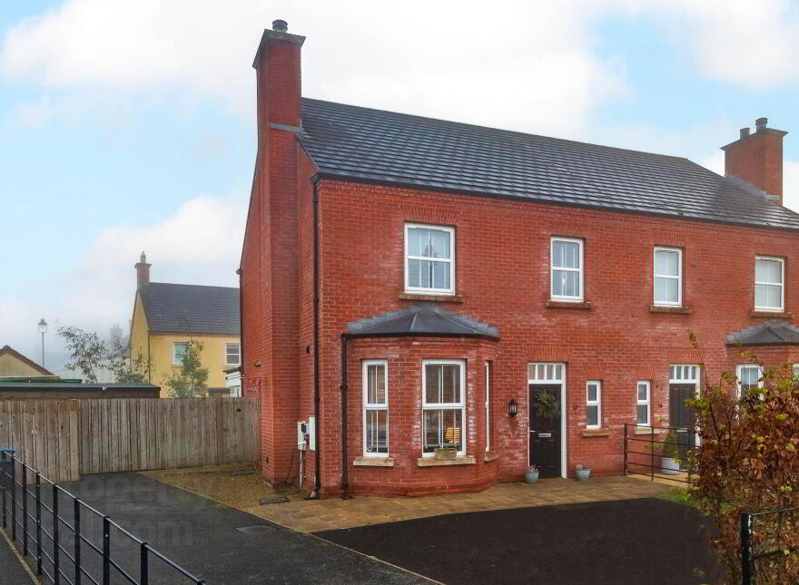 12 Readers Crescent, Ballyclare, BT39 9BD photo