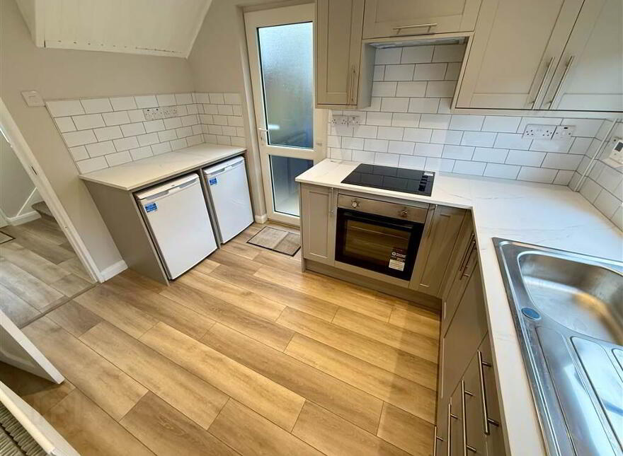 6 Flush Gardens, Belfast, BT6 0GN