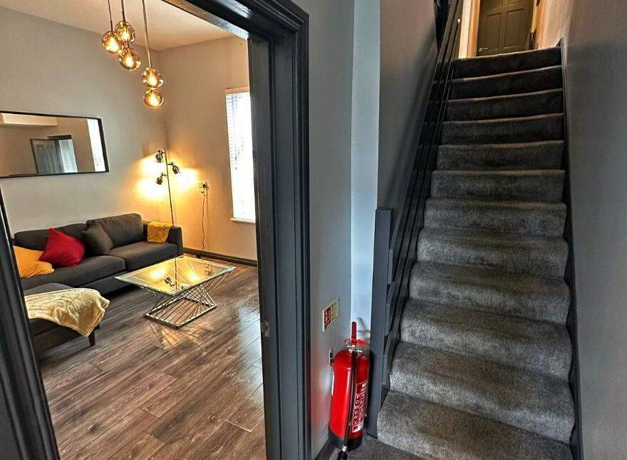 Room 2, 15 Holywood Rd, Belfast, BT4 3BA