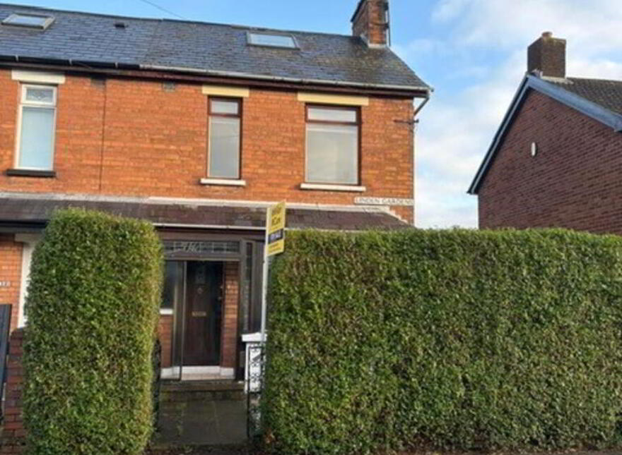 54 Linden Gardens, Belfast, BT14 6DD photo