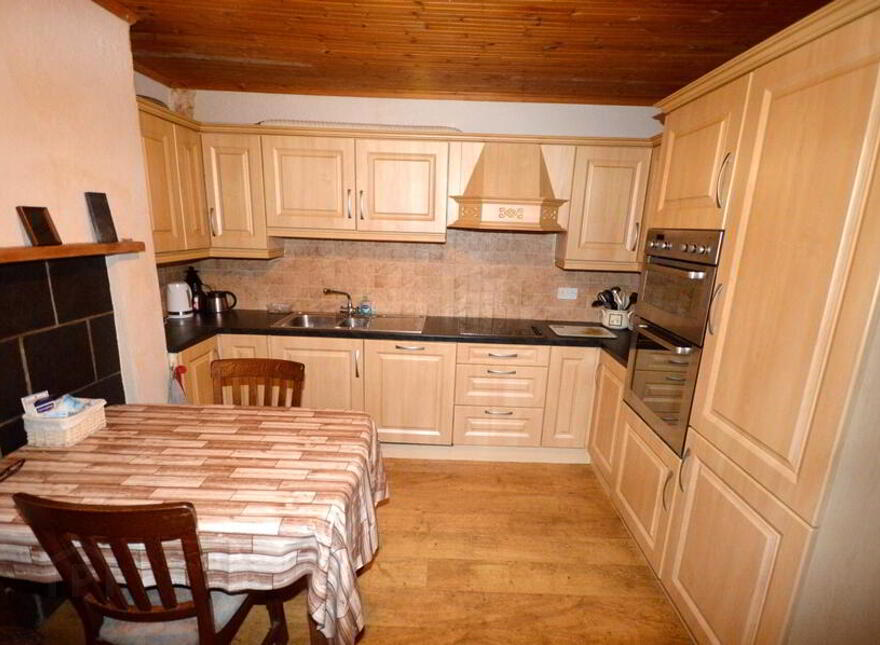 Strasallagh, Glenties, F94V4K4