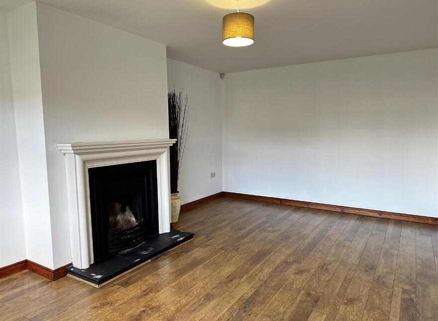 24 Castleglen Park, Dundrum, BT33 0WL