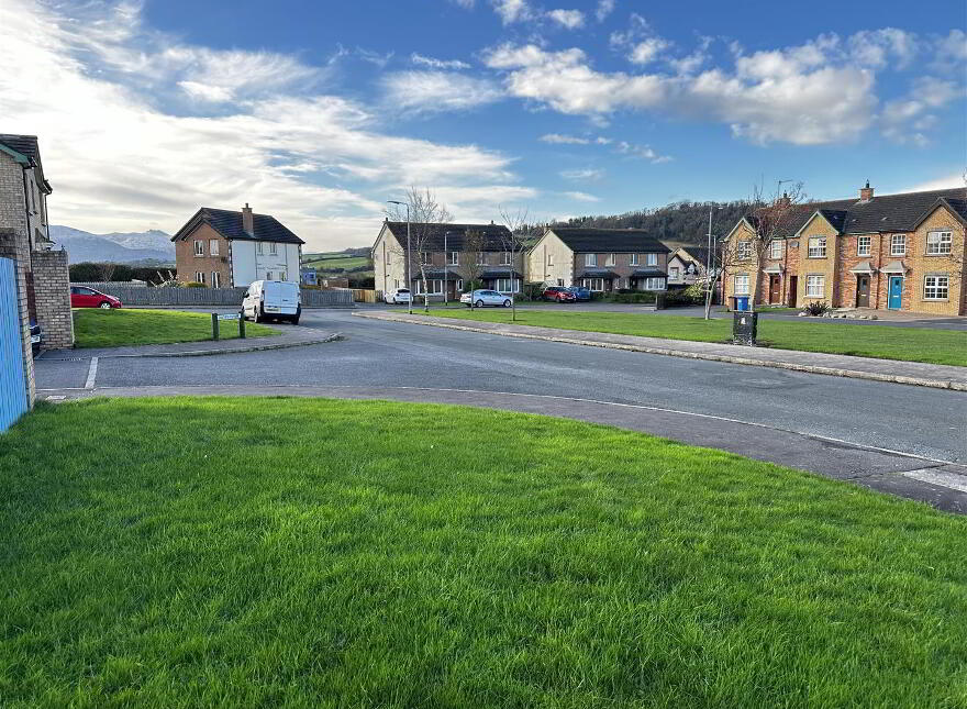 24 Castleglen Park, Dundrum, BT33 0WL