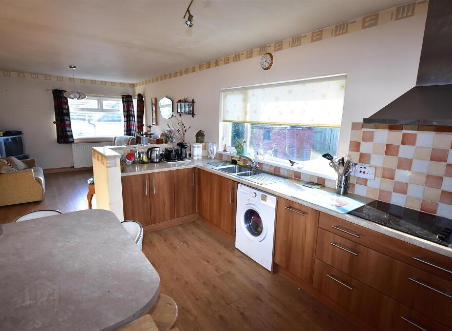 25 Glenkeen, Randalstown, BT41 3JX