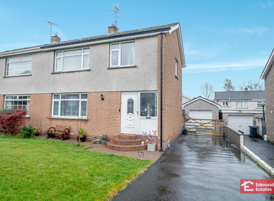 4 Knockeen Crescent, Ballymena, BT42 4DQ photo