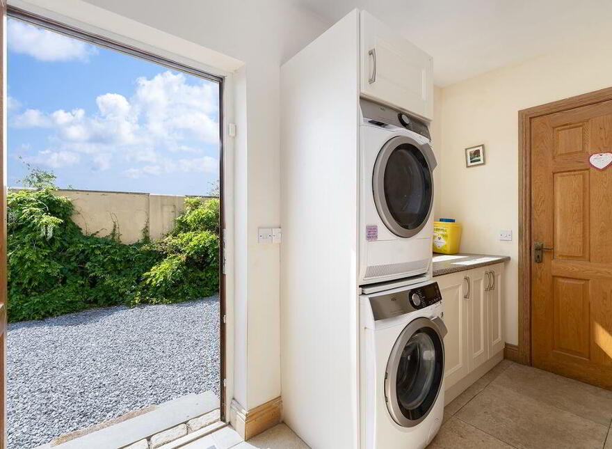 Red Row House, Ballinatray Upper, Courtown, Gorey, Y25AD78
