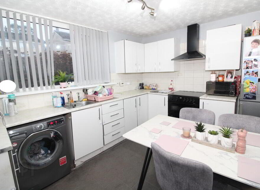 25 Lacken Walk, Newtownabbey, BT36 6BH