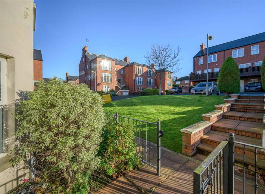 11 Church Court, Holywood, BT18 9FP