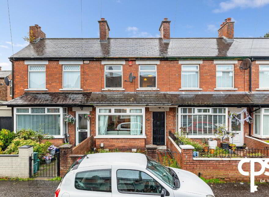 45 Delhi Parade, Ormeau Road, Belfast, BT7 3AU photo