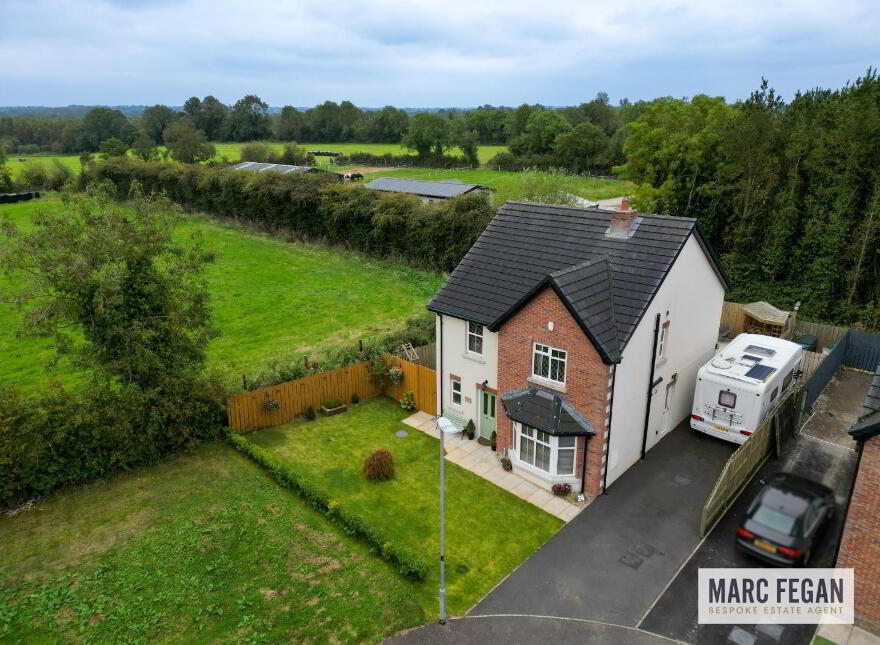 24 Loughview Grange, Gawleys Gate, Craigavon, BT67 0XF photo