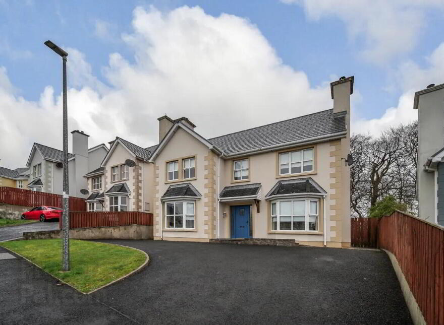 27 The Fairways, Letterkenny, F92DE7R photo