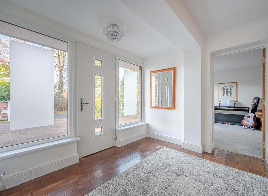 8 Croft Road, Holywood, BT18 0PB