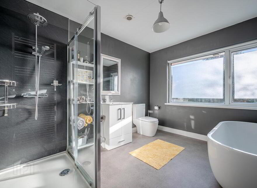 8 Croft Road, Holywood, BT18 0PB