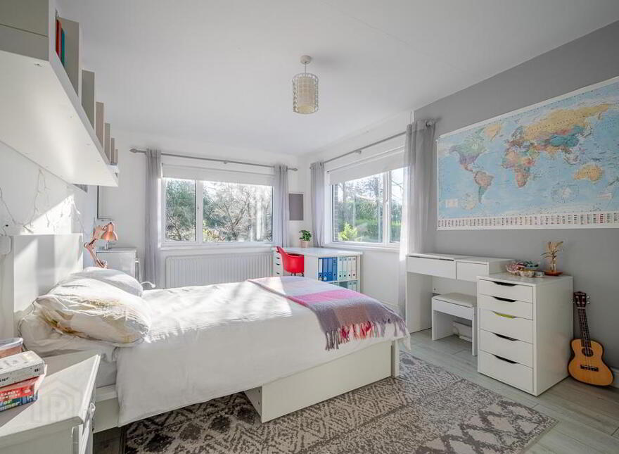 8 Croft Road, Holywood, BT18 0PB
