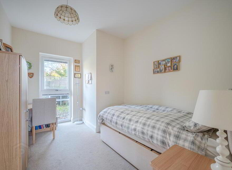 8 Croft Road, Holywood, BT18 0PB