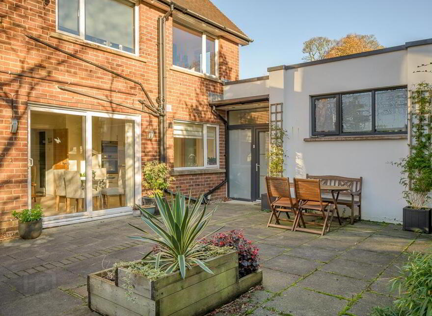 8 Croft Road, Holywood, BT18 0PB
