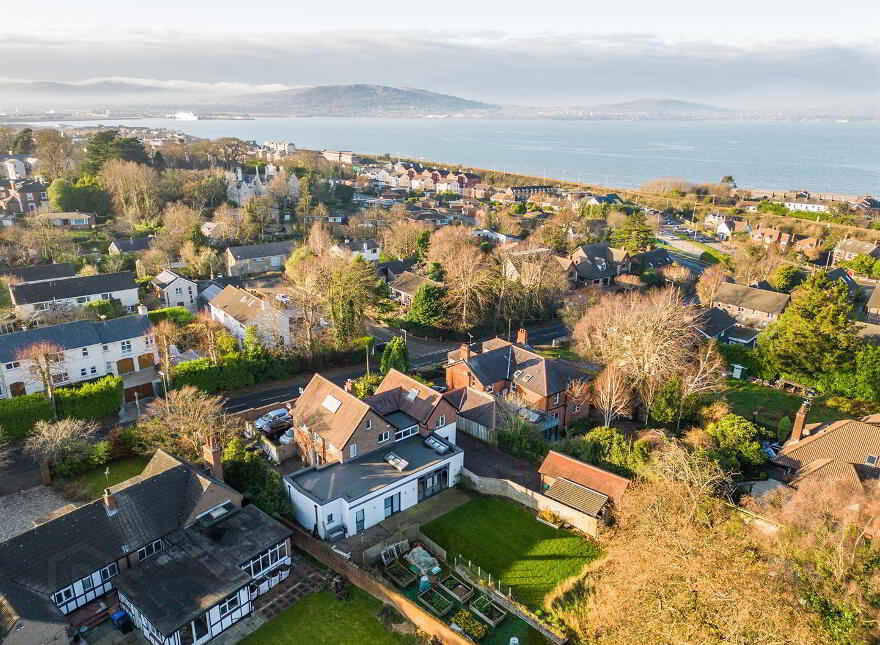 8 Croft Road, Holywood, BT18 0PB