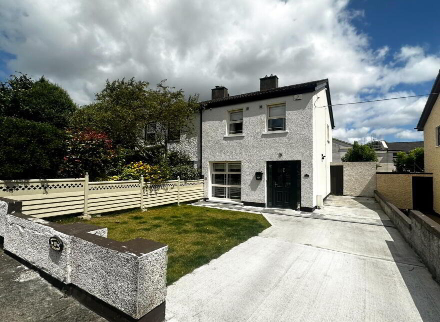 10 Mellowes Crescent, Finglas, Dublin, D11 photo