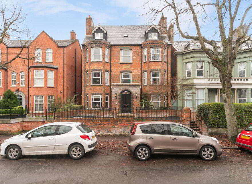 Apt 6, 36 Wellington Park, Belfast, BT9 6DN photo