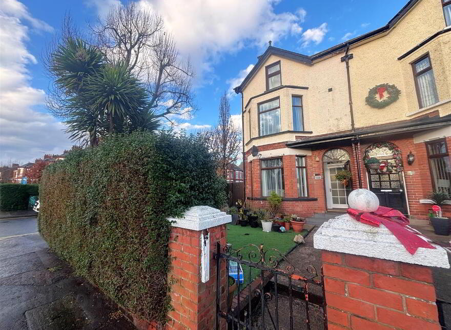 537 Oldpark Road, Belfast, BT14 6QU photo