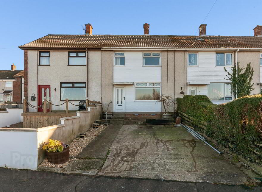 53 Cairnsmore Avenue, Dundonald, Belfast, BT16 2SE photo