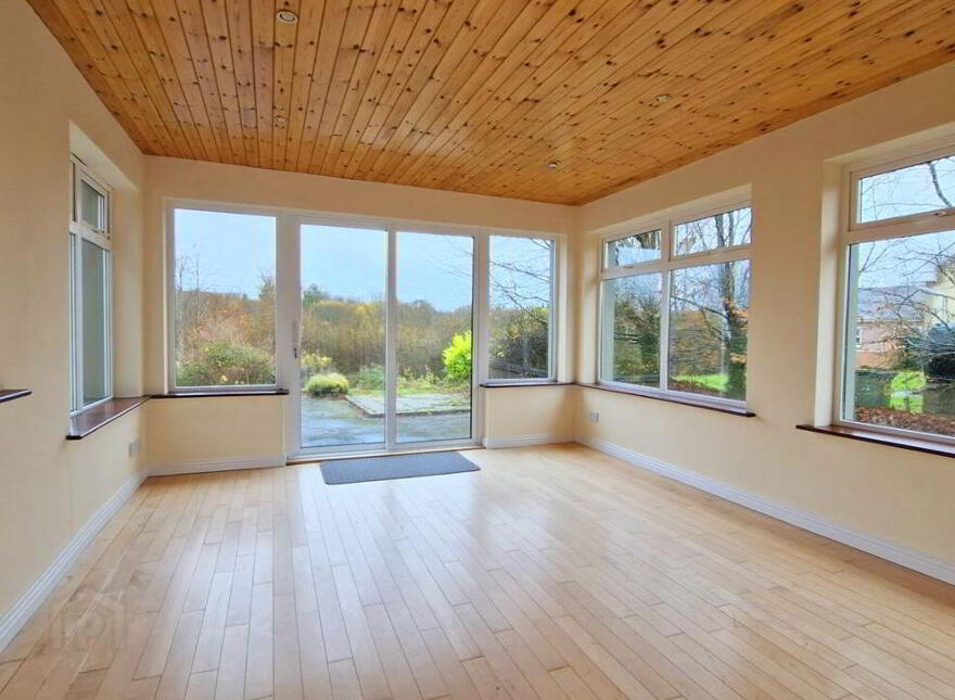 6 Woodstock Drive, Ennis, Clare, V95F8W8