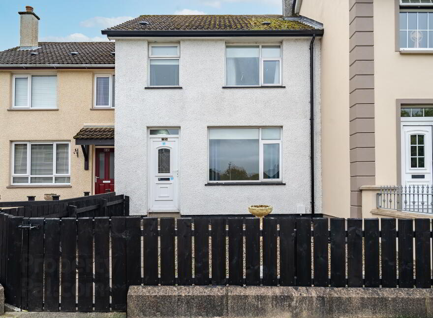 75 Lisnafin Park, Strabane, BT82 9DG photo