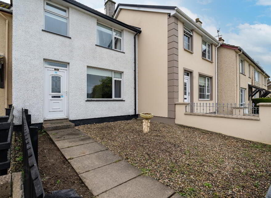 75 Lisnafin Park, Strabane, BT82 9DG