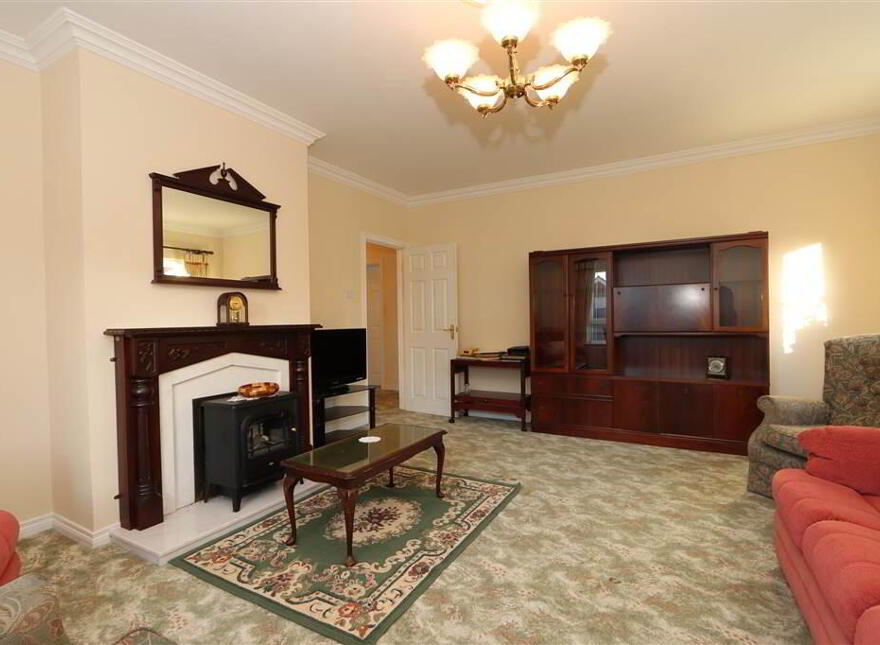 6 The Spires Crescent, Killinchy, BT23 6UQ
