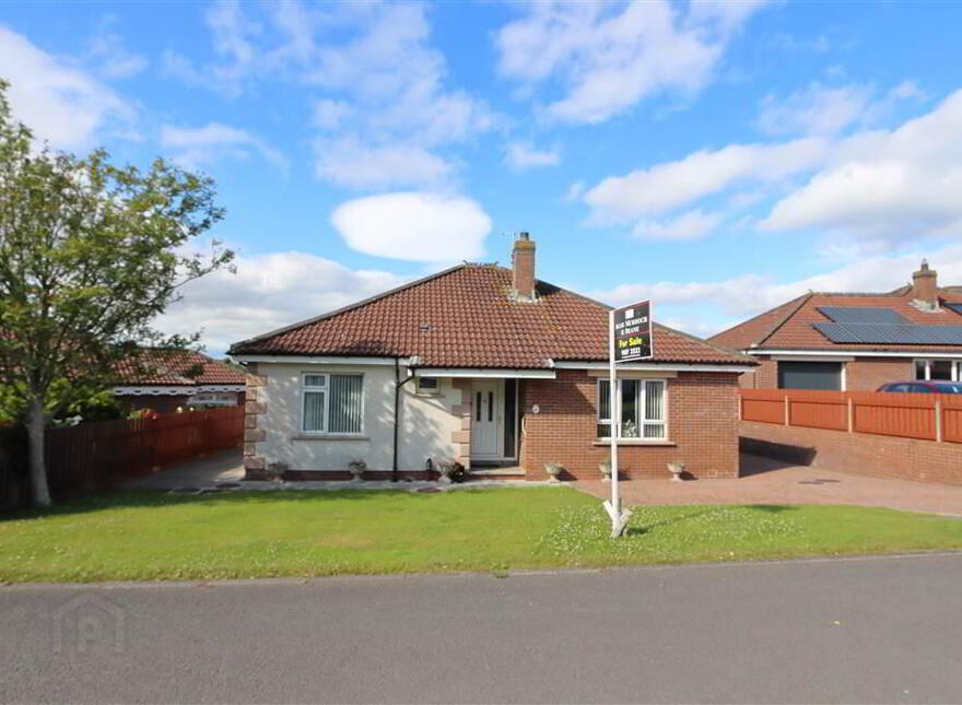 6 The Spires Crescent, Killinchy, BT23 6UQ photo