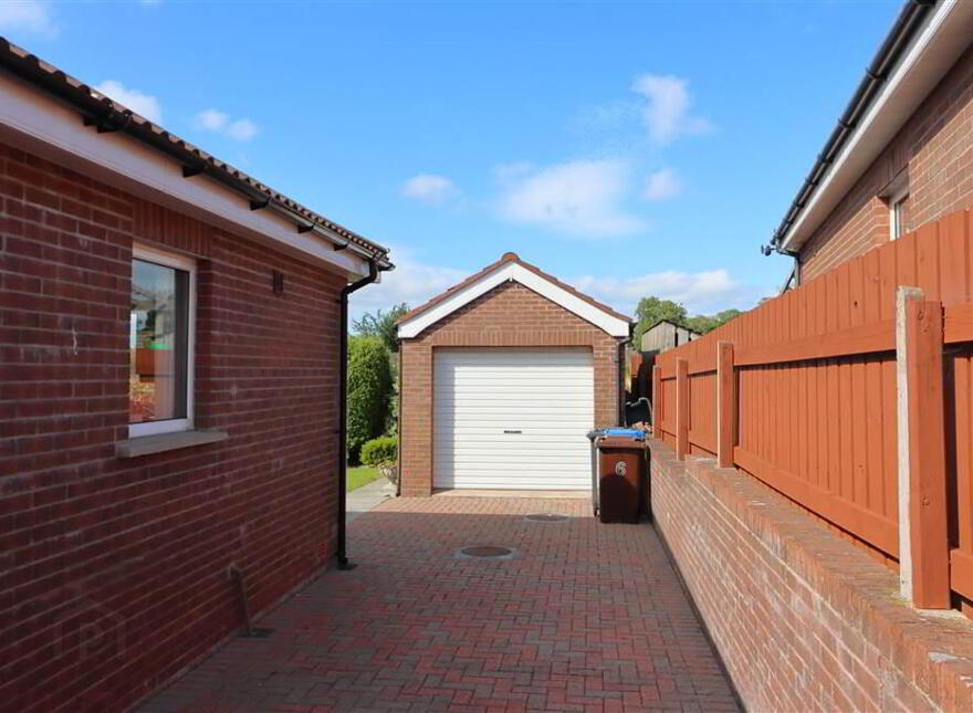 6 The Spires Crescent, Killinchy, BT23 6UQ