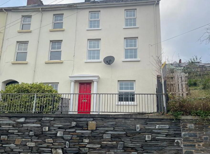 9 Westend Terrace, L'Derry, BT48 9EW photo