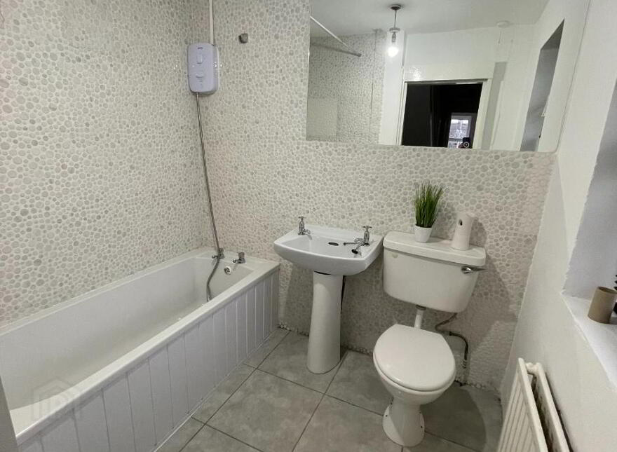 9 Westend Terrace, L'Derry, BT48 9EW