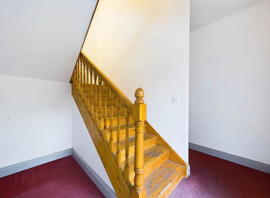 102 Main Street, Carrick-On-Suir, E32X950